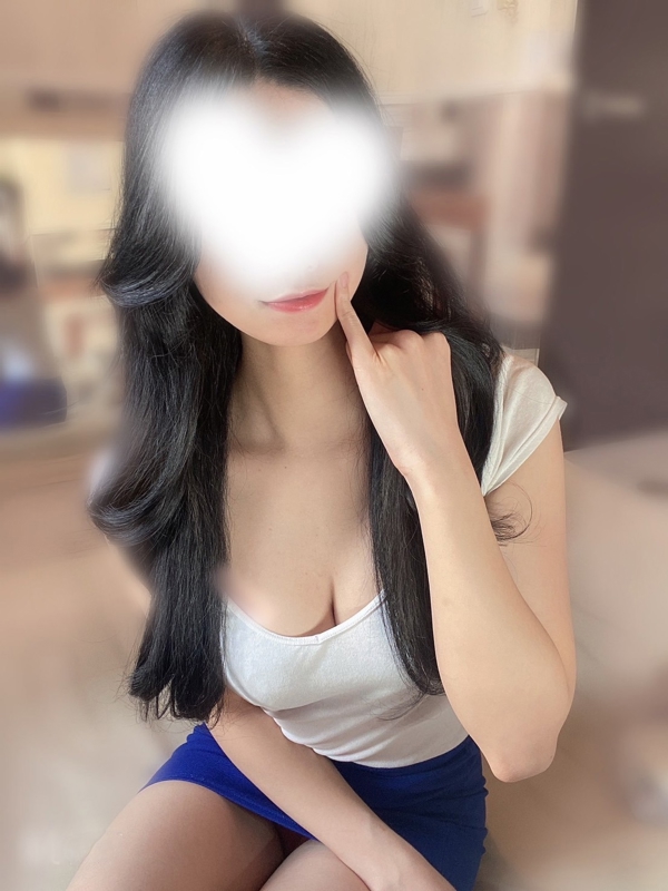小西まりん