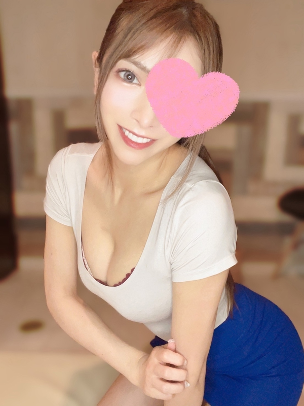 新川　ゆみ