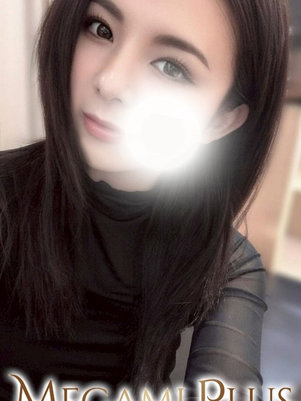 雛森ももな