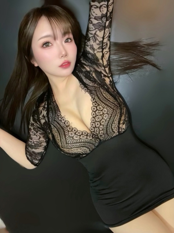 桃乃木 ゆあ